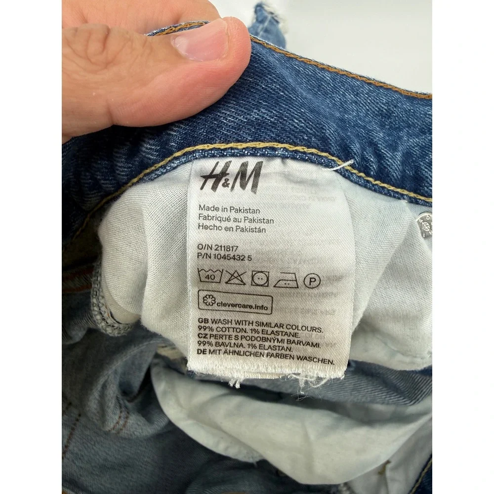 H&M Mens Regular Fit Distressed Denim Shorts Blue Ripped Raw Hem Size 32